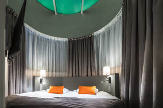 Copyright: : Kurola Photography
Master Suite